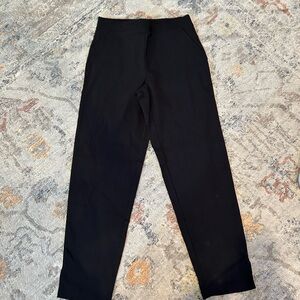 HUE Black Ankle Pants